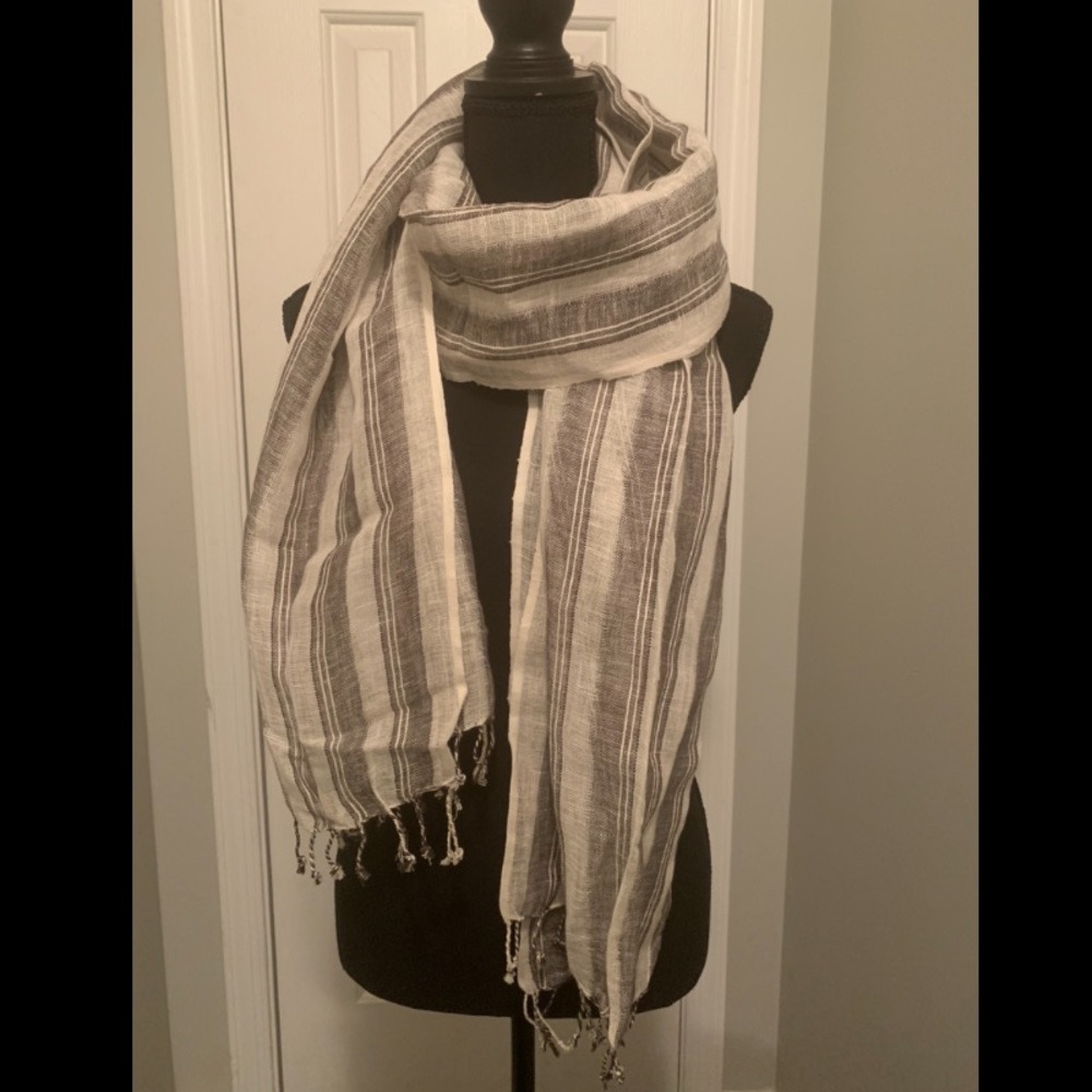Striped scarf
